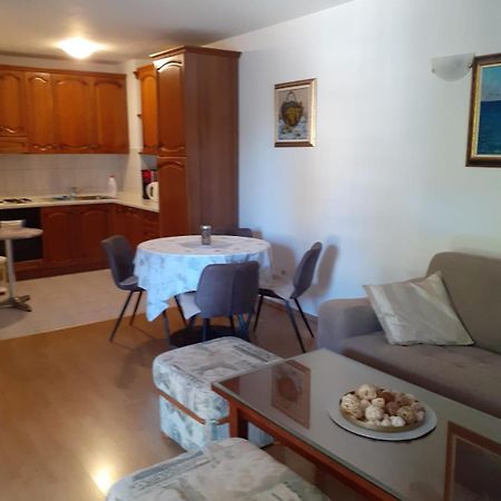Apartman Mira Makarská Exteriér fotografie